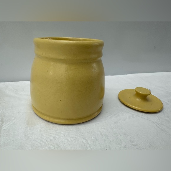 Cagle Road Hand Thrown Pottery Butter Yellow Cream & Sugar Set - Picture 3 of 4